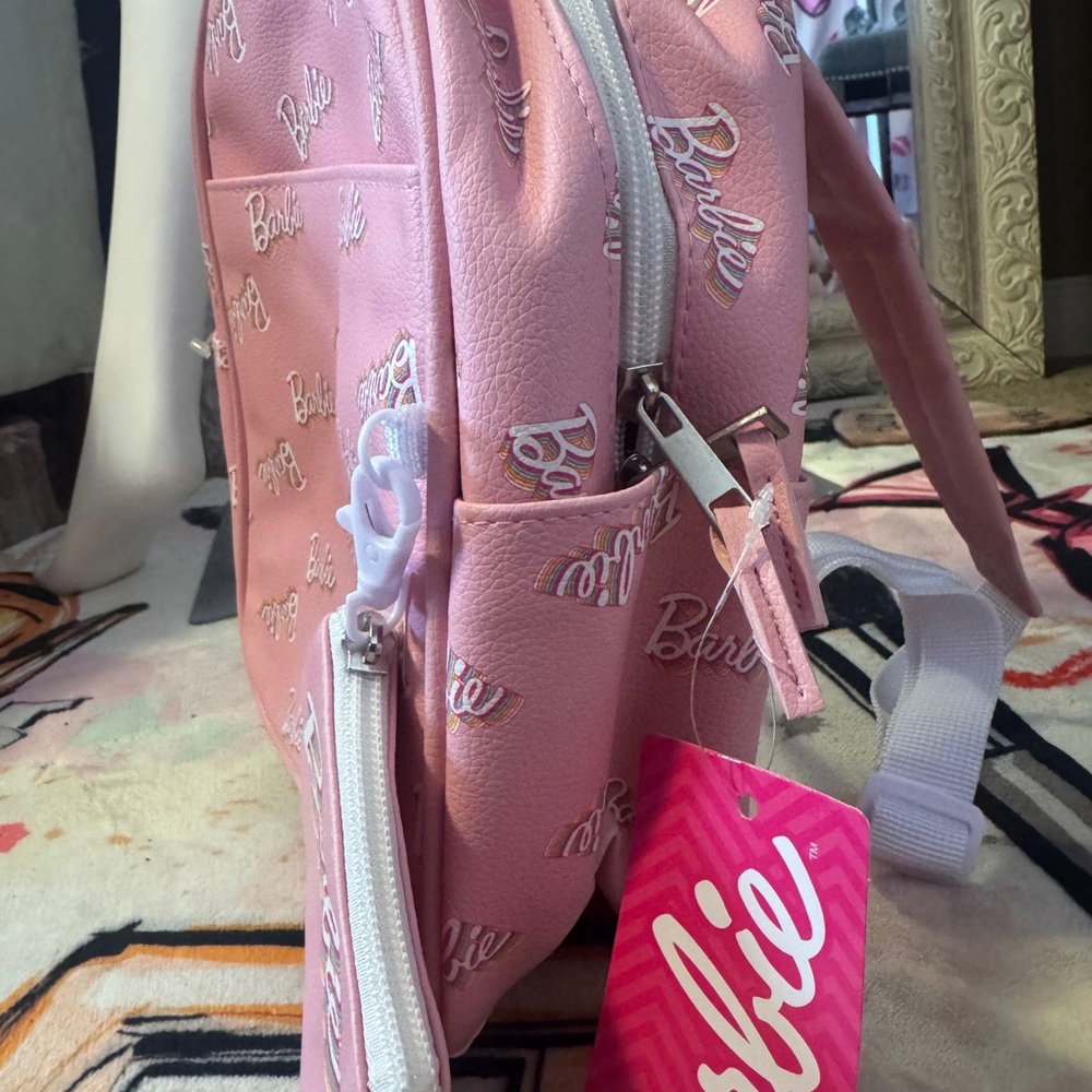 Mattel ‘barbie’ pink faux leather mini zipper backpack & coin purse set - Picture 4 of 11